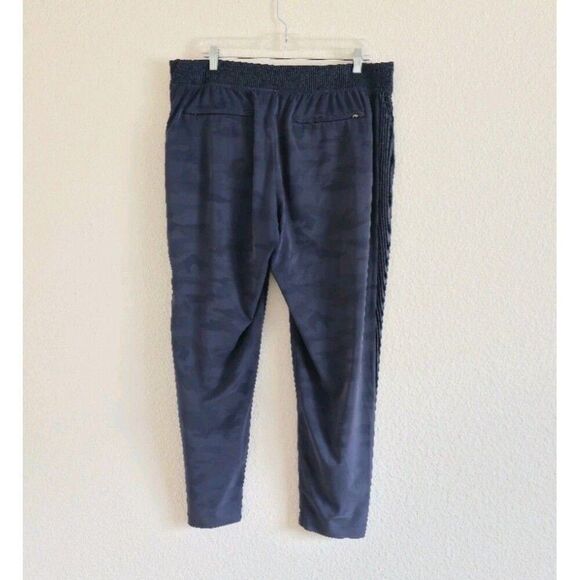 Athleta Brooklyn Ankle Pants Blue Camo Womens Size 16 - Picture 5 of 8